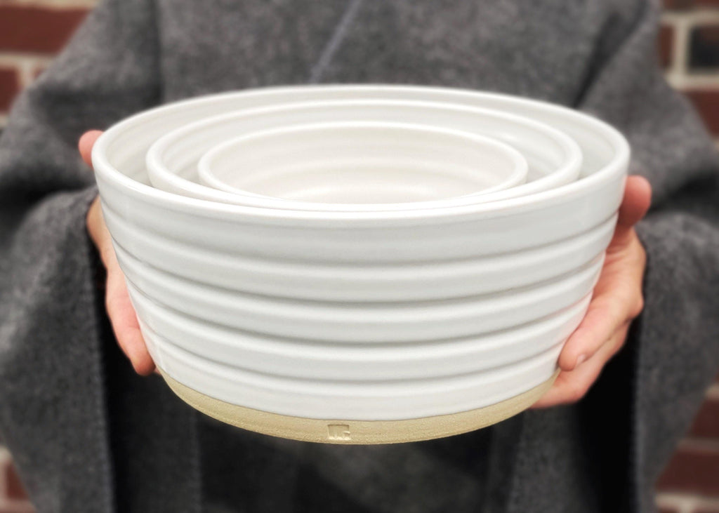Nesting Serving Bowl Set