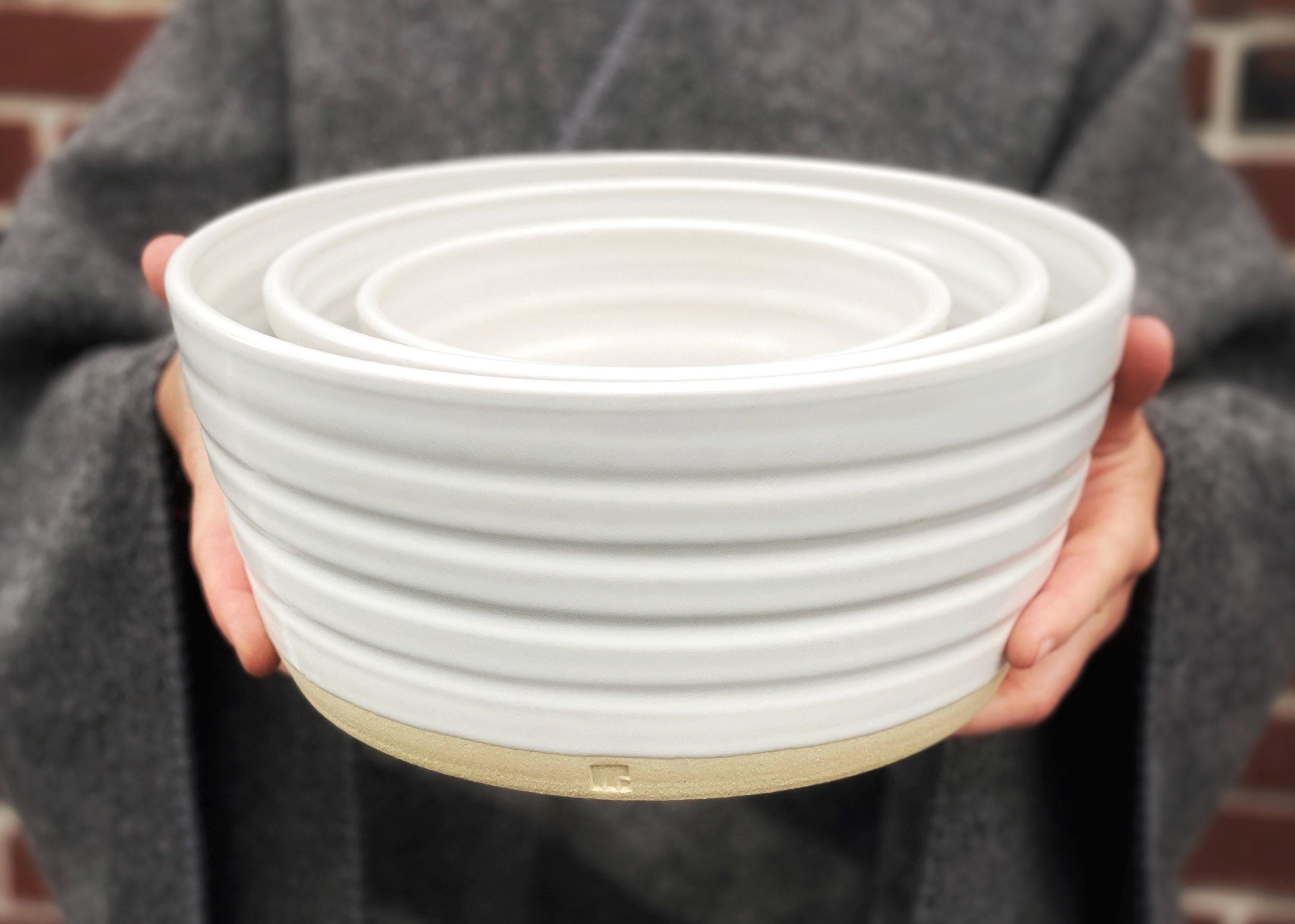 Nesting Serving Bowl Set